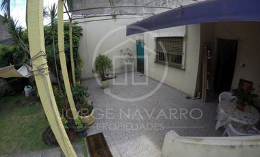 Muy Buena Casa Sobre Lote de 9.16x27.37 - Witcomb 1600 - Villa Ballester