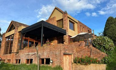 casa en venta en san jose del triunfo. Cod V27491