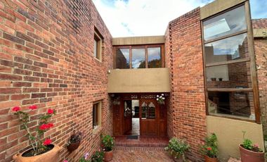 casa en venta en san jose del triunfo. Cod V27491