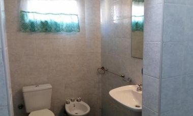 VENTA -  CASA DE 3 AMBIENTES - SAN JUSTO