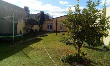 VENTA -  CASA DE 3 AMBIENTES - SAN JUSTO