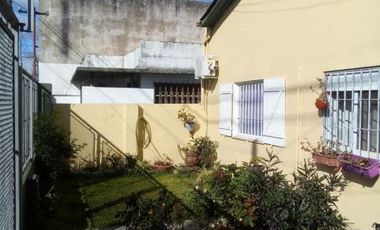 VENTA -  CASA DE 3 AMBIENTES - SAN JUSTO