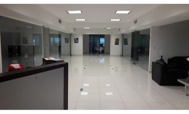 GANGA OFICINA EN EDIFICIO BAC ANTIGUO BBVA - 3642DM(DA)