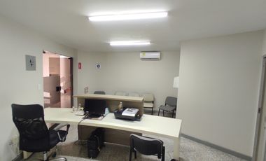 oficina en arriendo/venta en el prado. Cod A107098
