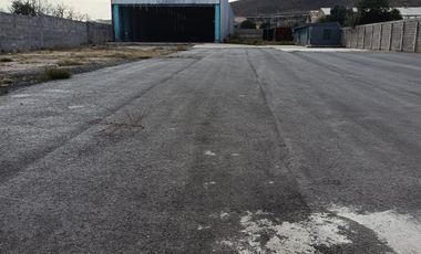 Terreno con bodega en venta