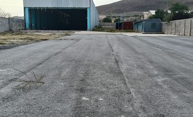 Terreno con bodega en venta