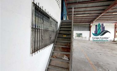 VENDO HANGAR CON 1 HECTAREA A 200METROS PANAMERICANA