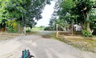 VENDO HANGAR CON 1 HECTAREA A 200METROS PANAMERICANA