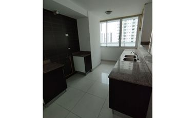 alquilo apartamento en ph Moon tower vía cincuentenario/calle 50