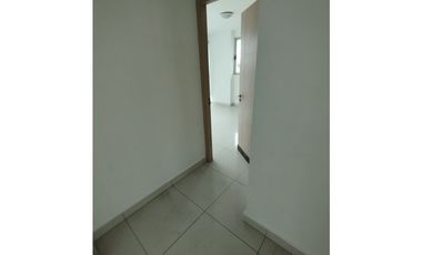 alquilo apartamento en ph Moon tower vía cincuentenario/calle 50