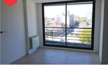 Departamento (Calle 19 e/ Av. Kelly y 16)