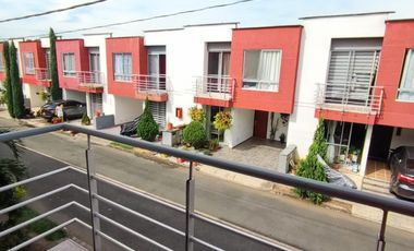casa en venta en conjunto arbore country club jamundi. Cod V121154
