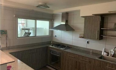 VENTA CASA DÚPLEX CLAYTON