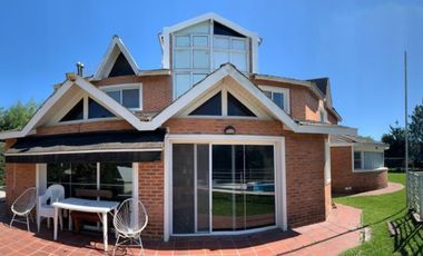 Venta Chalet 6 Ambientes Country Campos de Alvarez