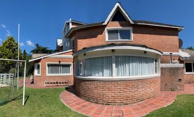 Venta Chalet 6 Ambientes Country Campos de Alvarez