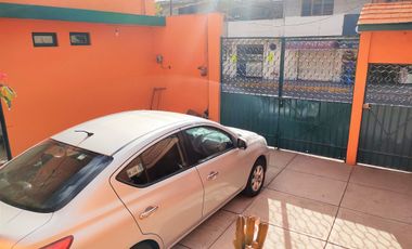 INMUEBLE CON LOCAL COMERCIAL SOBRE AV. 16 de DE SEPTIEMBRE PARA EMPRESA, OFICINA