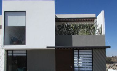 Preciosa Casa - Cañadas del Lago, Recámara en P.B acabados PREMIUM, Terreno 160m
