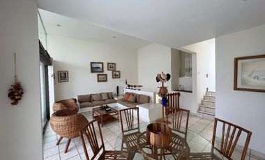 ÁMPLIA CASA DE PLAYA EN VENTA CON VISTA AL MAR EN PLAYA GAVIOTAS, ASIA