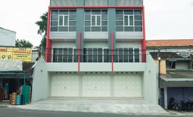 Ruko 3 Lantai Strategis di Tepi Jalan R.E. Martadinata