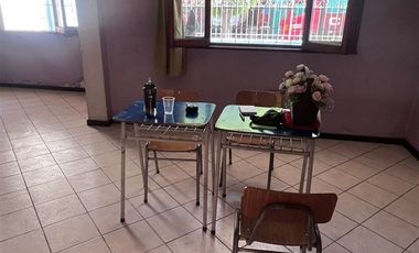 Casa en venta de 3 dorm, Metro el Parrón, en La Cisterna