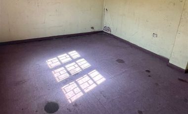 Casa en venta de 3 dorm, Metro el Parrón, en La Cisterna