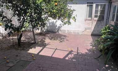 Casa en venta de 3 dorm, Metro el Parrón, en La Cisterna