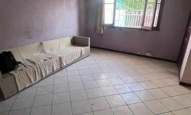 Casa en venta de 3 dorm, Metro el Parrón, en La Cisterna