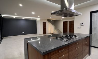 Casa Nueva e Inteligente con Alberca y 4 Rec. - Jardines de Delicias, Cuernavaca