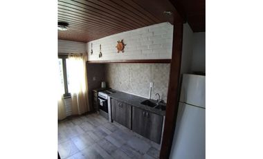 VENTA DE IMPORTANTE CHALET FRENTE A LAGUNA MAR CHIQUITA