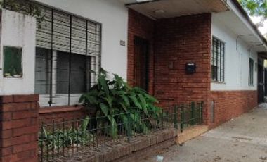 Casa PH en venta en Quilmes Centro