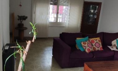 Casa PH en venta en Quilmes Centro