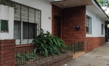 Casa PH en venta en Quilmes Centro