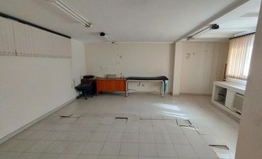edificio en arriendo/venta en el rosario. Cod A25595