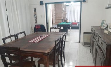 CASA EN VENTA EN ZONA SUR BARRIO PARQUE VELEZ SARSFIELD