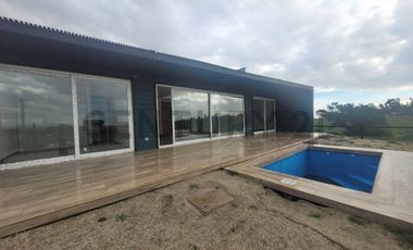 Venta luminosa casa en plena naturaleza Santa Adela