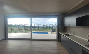 Venta luminosa casa en plena naturaleza Santa Adela