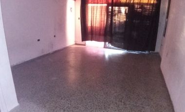 Casa en venta en Ezpeleta Este