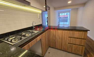 Alquiler De Departamento En Estreno Piso 2 Av. Petit Thouars