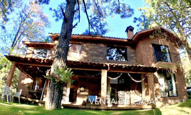 Casa en venta Bosque del paraiso  Ecologico arbolado servicios Club 6 recamaras bosques del paraiso