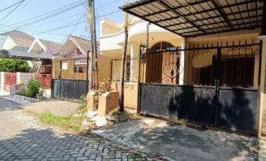 Rumah disewakan di Wonocolo, Surabaya