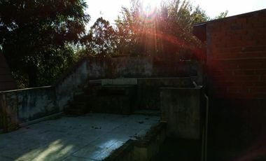 VENDO CASA EN VILLA ZAPIOLA PASO DEL REY