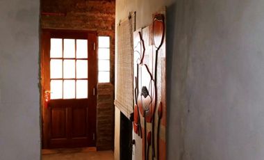 VENDO CASA EN VILLA ZAPIOLA PASO DEL REY