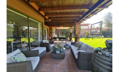 VENTA CASA ESTILO CHILENA  SANTA ELENA-CHICUREO