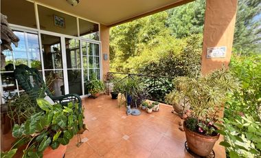 VENTA CASA CON PISCINA EN  ALTOS DEL MARIA