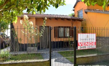 EXCELENTE CASA EN BARRIO PARQUE GOLF
