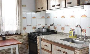 EXCELENTE CASA EN BARRIO PARQUE GOLF