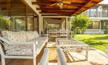 Av. Los Trapenses/Colegio Santiago College - Casa - Arriendo