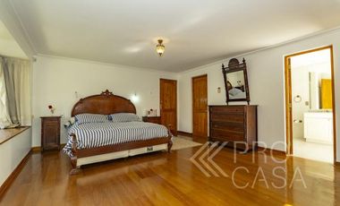 Av. Los Trapenses/Colegio Santiago College - Casa - Arriendo