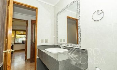 Av. Los Trapenses/Colegio Santiago College - Casa - Arriendo