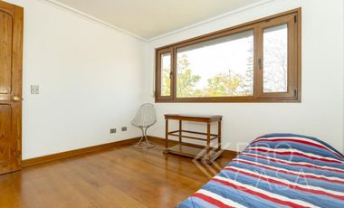 Av. Los Trapenses/Colegio Santiago College - Casa - Arriendo